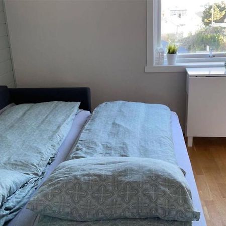 Koselig Leilighet Sentralt I Svolvaer Apartment Exterior foto