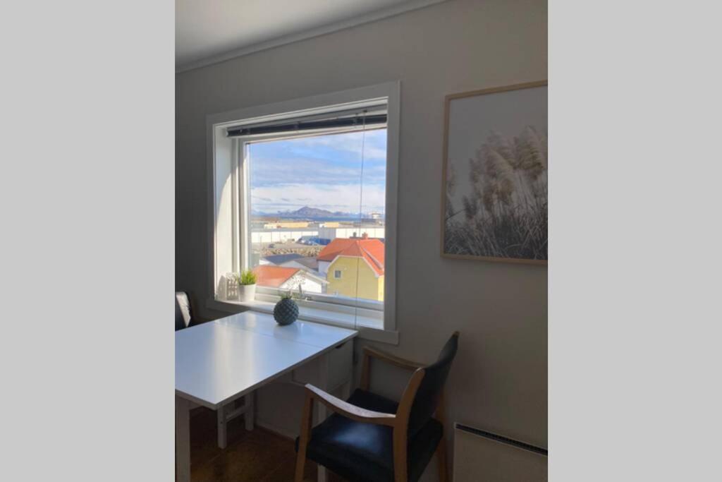 Koselig Leilighet Sentralt I Svolvaer Apartment Exterior foto