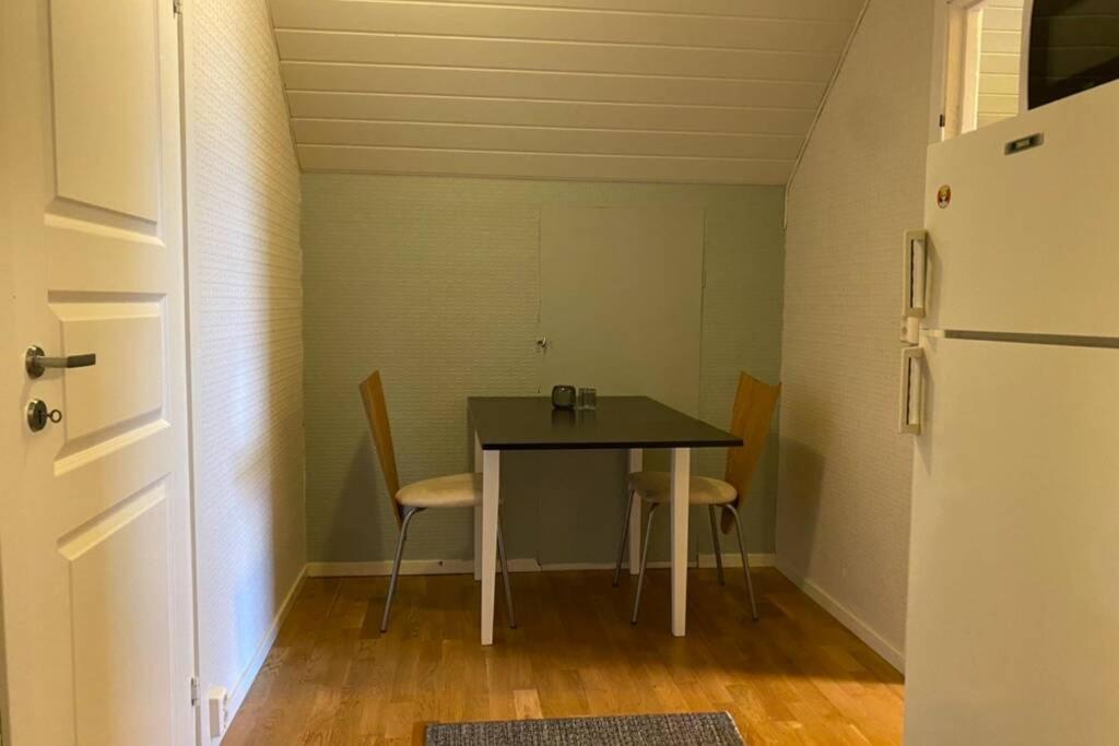 Koselig Leilighet Sentralt I Svolvaer Apartment Exterior foto
