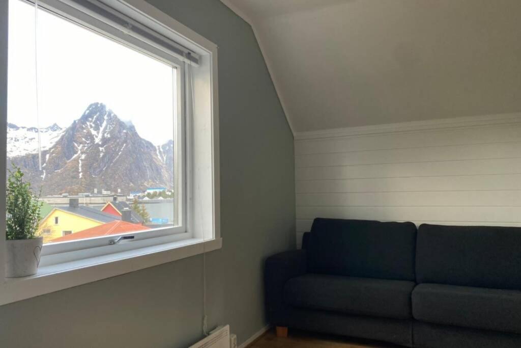 Koselig Leilighet Sentralt I Svolvaer Apartment Exterior foto